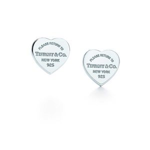 Return to Tiffany Mini Heart Earrings